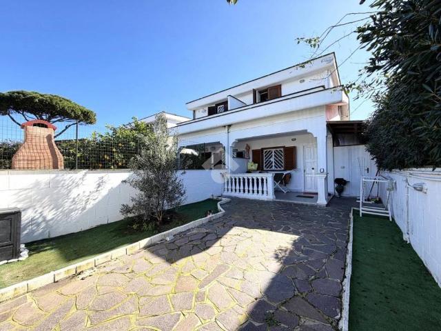 Villa Schiera in vendita a Roma Capitale, Lazio