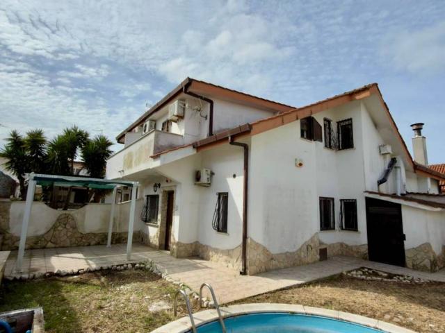 Villa Schiera in vendita a Nuova Florida, Roma Capitale