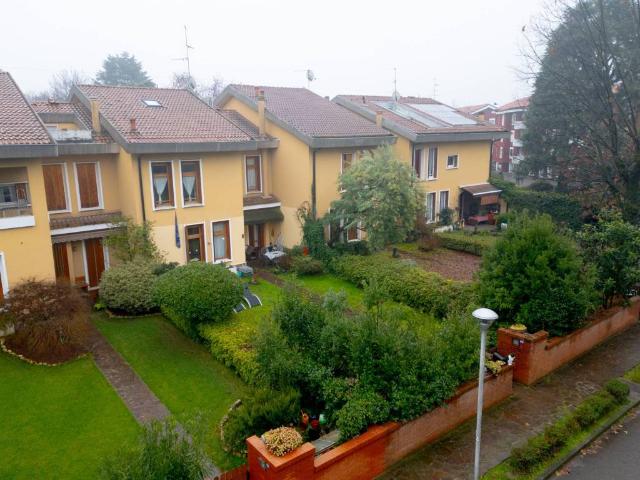 Villa Schiera in vendita a Cascina San Pietro, Arese