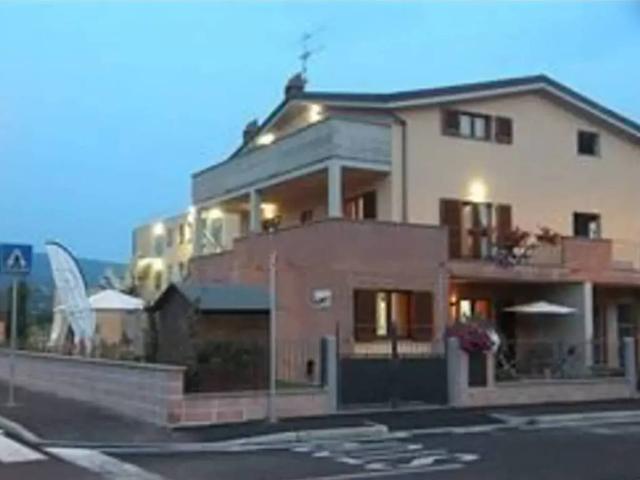 Villa Schiera in vendita a Palazzo Del Pero, Toscana