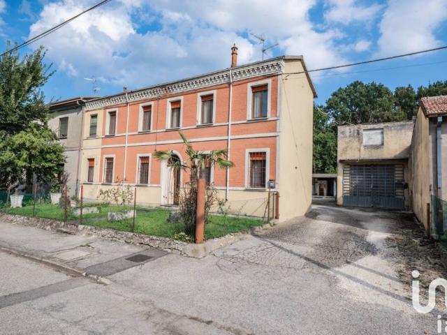 Villa Indipendente in vendita a Argenta, Reggio Emilia
