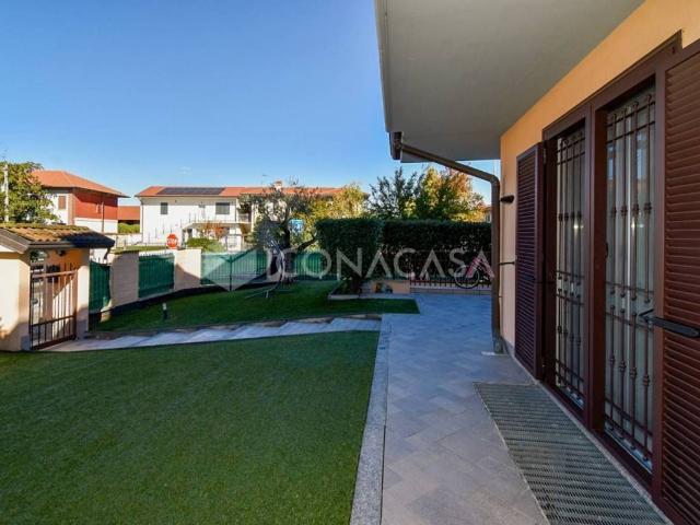 Villa Schiera in vendita a Arluno, Lombardia
