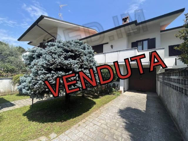 Villa Schiera in vendita a Arluno, Lombardia