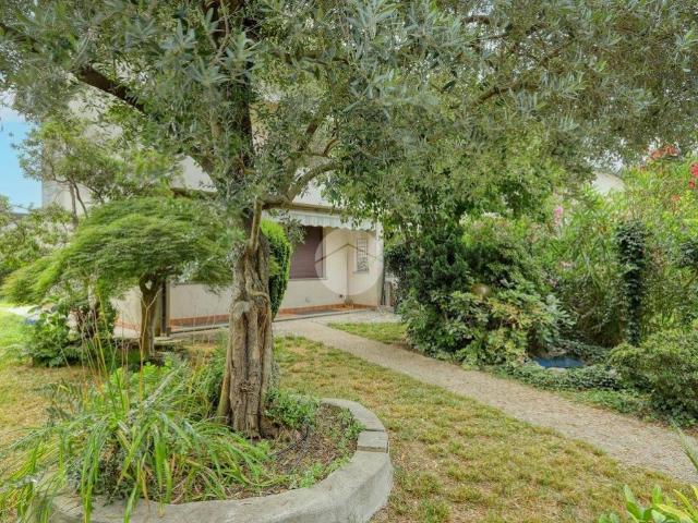 Villa Schiera in vendita a Arsago Seprio, Lombardia