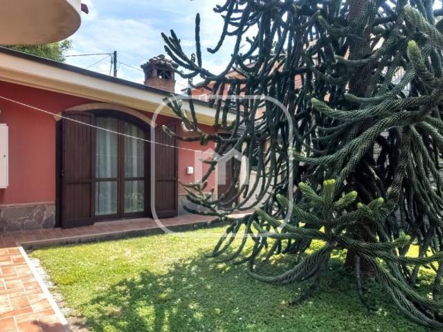 Villa Schiera in vendita a Roma Capitale, Lazio