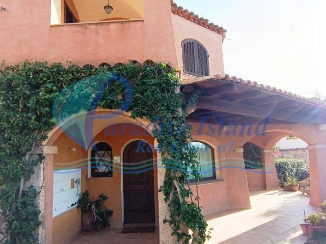 Villa Schiera in vendita a Alzachèna/Arzachena, Cannigione