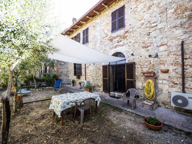Villa Schiera in vendita a Asciano, Toscana