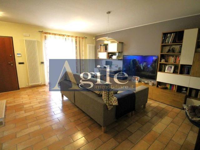 Villa Schiera in vendita a Brecciarolo, Marche