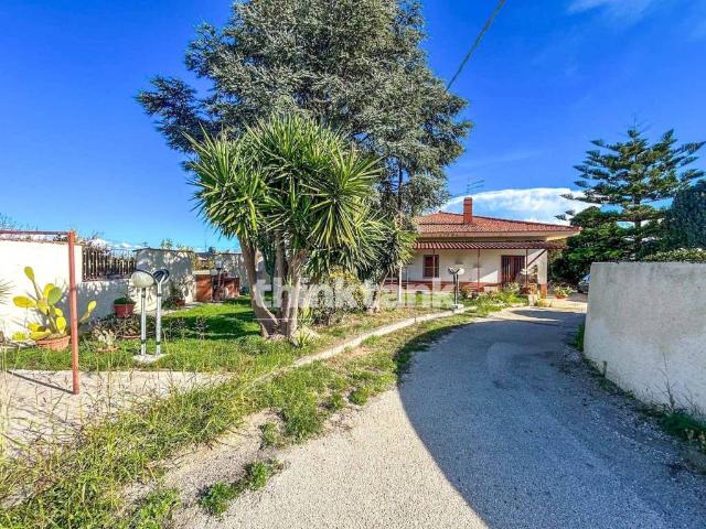 Villa Schiera in vendita a Agnone Bagni, Augusta