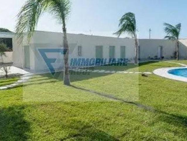 Villa Schiera in vendita a Augusta, Siracusa