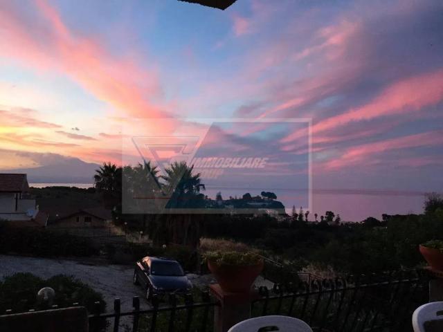 Villa Schiera in vendita a Augusta, Siracusa