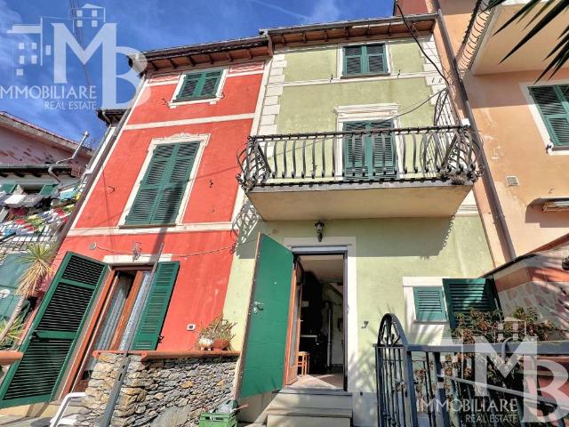 Villa Schiera in vendita a Soprano, Salto