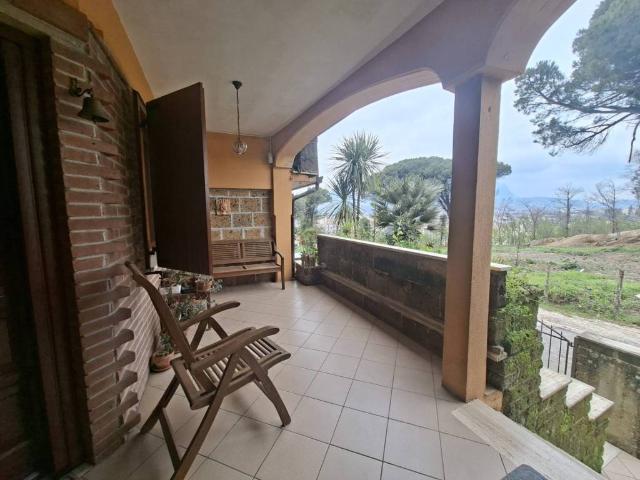 Villa Schiera in vendita a Avellino, Campania