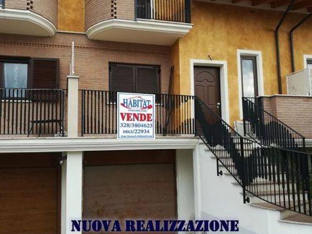 Villa Schiera in vendita a Avezzano, Abruzzo