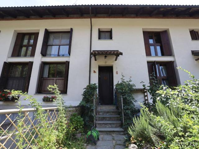 Villa Schiera in vendita a Borgata Girba, Piemonte