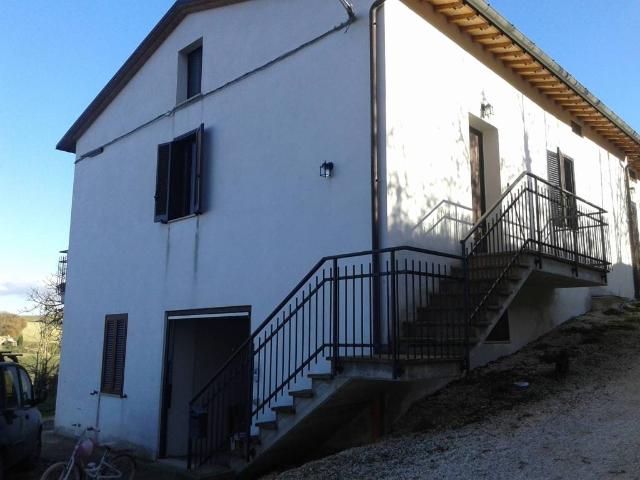 Villa Schiera in vendita a Avigliano Umbro, Umbria
