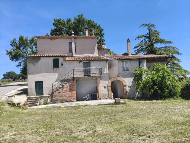 Villa Schiera in vendita a Avigliano Umbro, Umbria