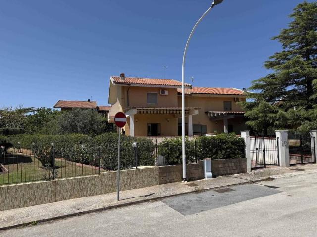 Villa Schiera in vendita a Avola Antica, Avola
