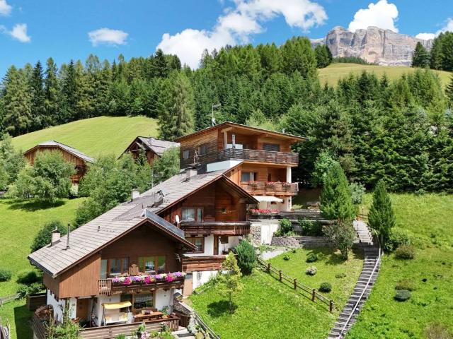Villa Schiera in vendita a Badia - Abtei, Trentino-Alto Adige/Südtirol