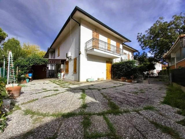 Villa Schiera in vendita a Unione dei comuni della Bassa Romagna, Bagnacavallo