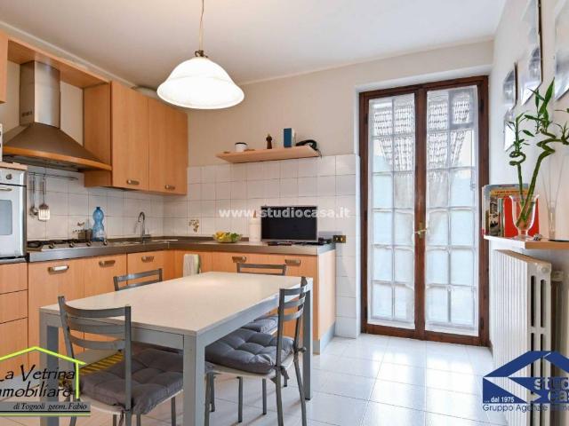 Villa Schiera in vendita a Bagnatica, Lombardia