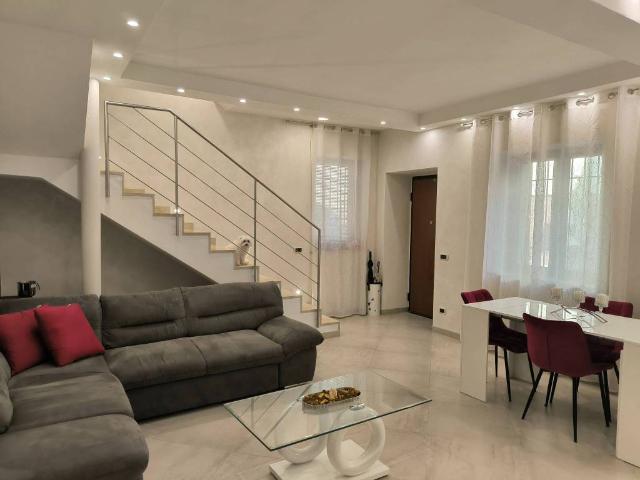 Villa Schiera in vendita a Bagnatica, Lombardia