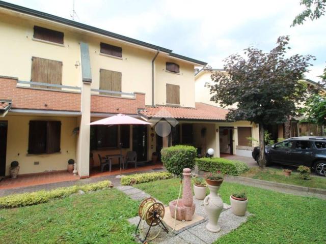 Villa Schiera in vendita a Terra di Mezzo, Re