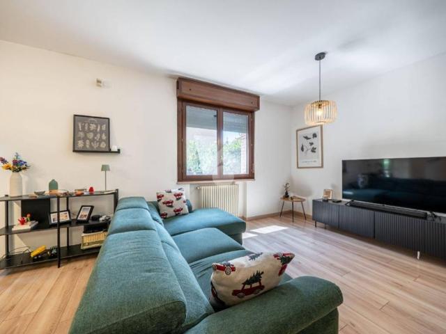Villa Schiera in vendita a Terra di Mezzo, Re