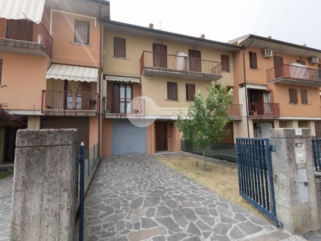 Villa Schiera in vendita a Bagnolo Mella, Lombardia