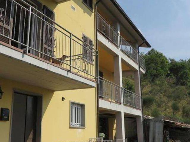 Villa Schiera in vendita a Unione di comuni Montana Lunigiana, Bagnone