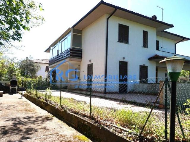 Villa Schiera in vendita a Bagnoregio, Lazio
