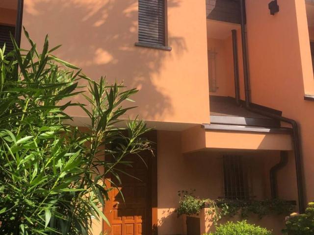 Villa Schiera in vendita a Il Pilonetto, Piemonte