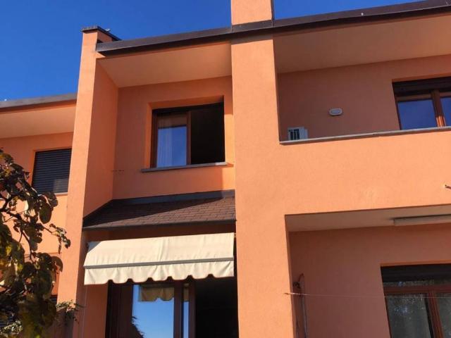 Villa Schiera in vendita a Il Pilonetto, Piemonte