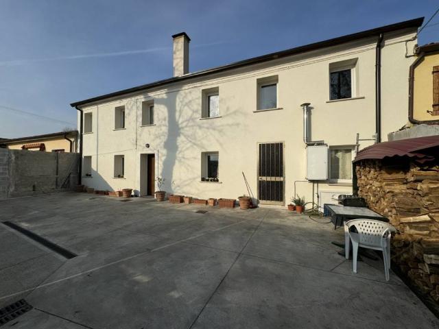 Villa Schiera in vendita a Baone, Veneto