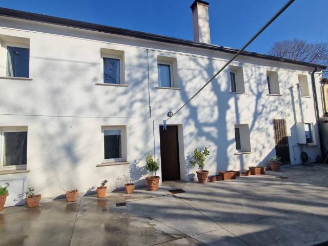 Villa Schiera in vendita a Baone, Veneto