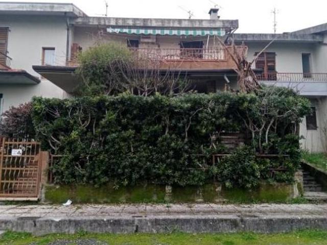 Villa Indipendente in vendita a Tresana, Massa-Carrara
