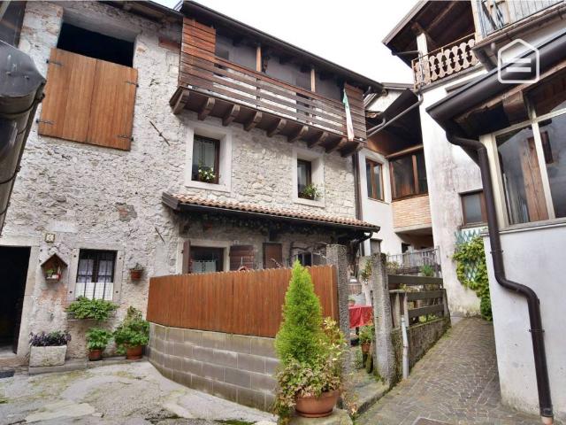 Villa Schiera in vendita a Barcis, Friuli-Venezia Giulia