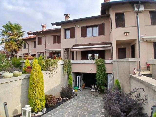 Villa Schiera in vendita a Bareggio, Lombardia