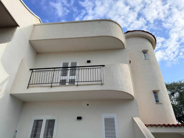Villa Schiera in vendita a Municipio 4, Puglia