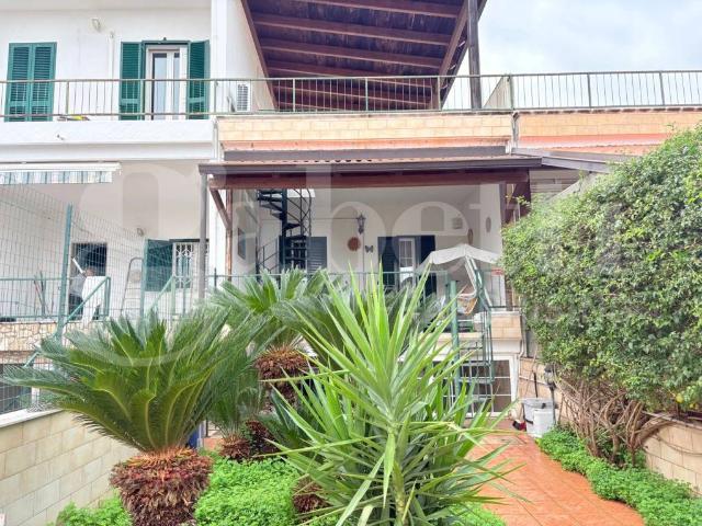 Villa Schiera in vendita a Municipio 1, Puglia