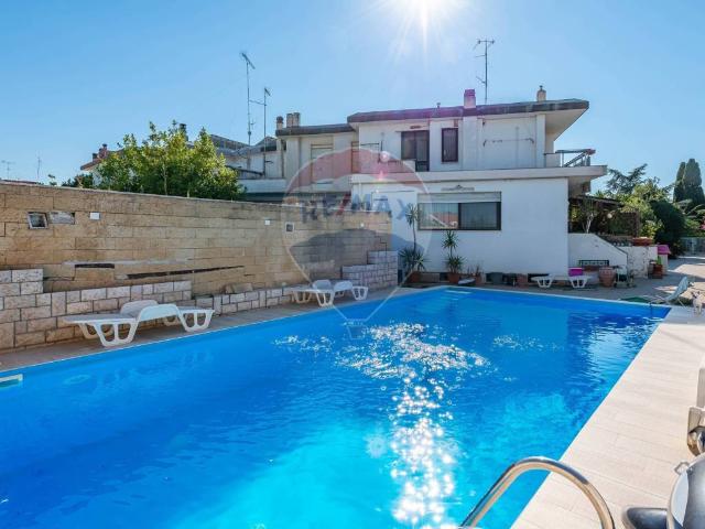 Villa Schiera in vendita a Municipio 5, Puglia