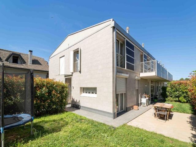 Villa Schiera in vendita a Barlassina, Lombardia
