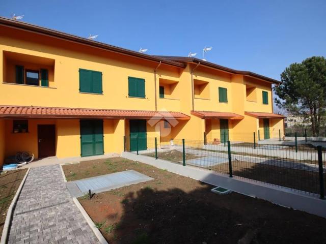 Villa Schiera in vendita a Barzanò, Lombardia
