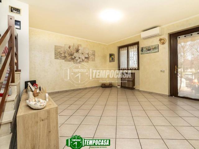 Villa Schiera in vendita a Unione Comuni Basiano Masate, Basiano