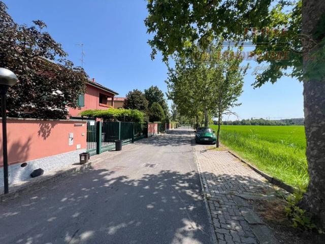 Villa Schiera in vendita a Milano 3, Basiglio