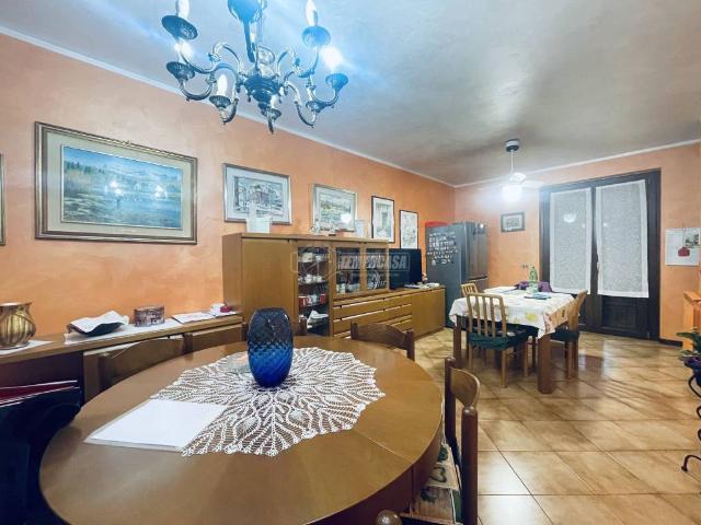 Villa Schiera in vendita a Milano 3, Basiglio