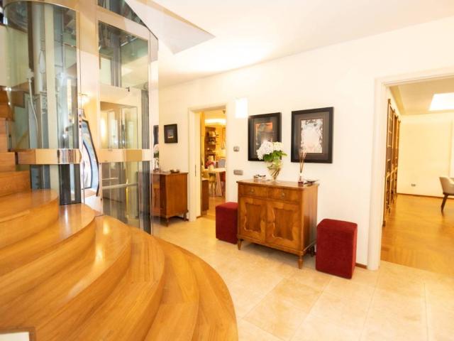 Villa Schiera in vendita a Milano 3, Basiglio