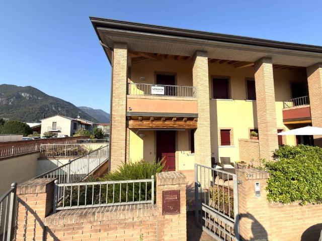 Villa Schiera in vendita a San Vito, Bassano Del Grappa