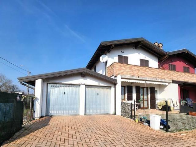 Villa Schiera in vendita a Bastida Pancarana, Lombardia