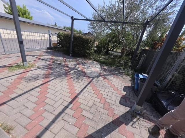 Villa Schiera in vendita a Bellaria Monte, Bellaria